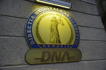 Percheziții DNA la firme de transport alternativ: prejudiciu estimat la 30 de milioane de lei