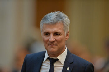 ATAC în interiorul coaliției. Daniel Zamfir acuză USR că și-a plasat oamenii la Guvern și Senat