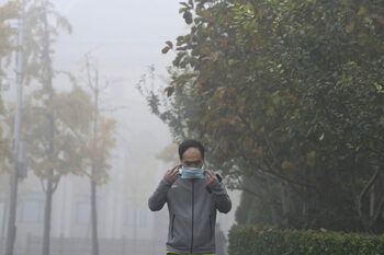 China speră că SUA vor reveni discuțiile privind politica climatică