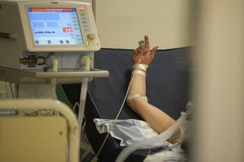 Cancer de ficat provocat de o substanță din produsele de uz casnic. Triplează riscul