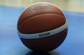 Victorii pentru CSU Sibiu și SCM U Craiova în etapa a 7-a din Liga Națională de Baschet Masculin