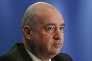 Un lider PNL controversat l-a ”băgat în audiență” pe milionarul Bogos la premierul Bolojan după ce i-a evaluat (…)