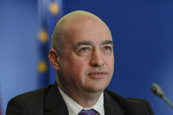 Circuitul banilor în Guvern — Cum l-ar fi influențat afaceristul Bogoș pe fostul șef PNL Vaslui pentru a-i favoriza (…)