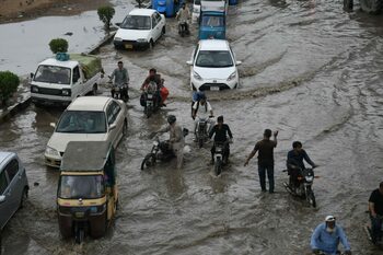 46 de decese în urma ploilor torenţiale şi a inundaţiilor din Pakistan