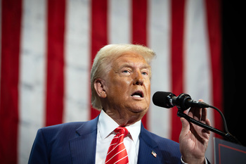 Trump confirmă acordul pentru furnizarea „celor mai bune echipamente militare” către NATO şi Ucraina