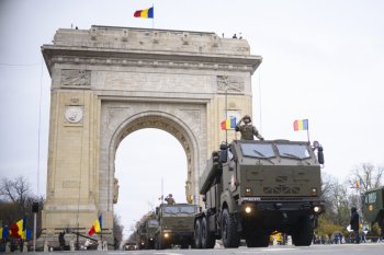 Ceremonii militare și religioase la Alba Iulia și București, de 1 Decembrie