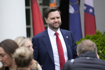 JD Vance a fost huiduit în timpul întâlnirii cu trupele Gărzii Naționale din Washington D.C.