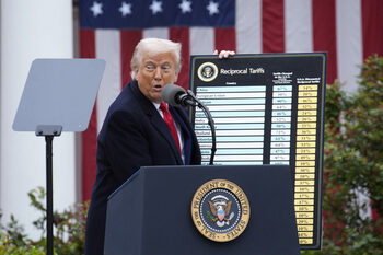 Senatul SUA a votat pentru eliminarea tarifelor vamale impuse de Trump pentru peste 100 de țări