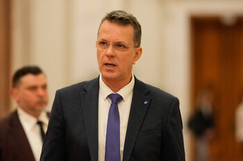 Ionuț Moșteanu afirmă că „Nu începe niciun război şi nu va fi luat nimeni în Armată. În spaţiul public vedeţi multe (…)