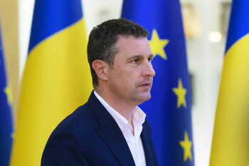 Ce vor conține pachetele 2 și 3 de măsuri fiscale: fără viceprimari și mai puțini angajați în anumite comune; noi (…)