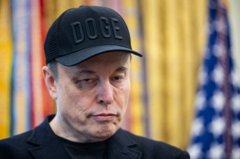 Elon Musk spune că UE ar trebui „desființată”, iar Dmitri Medvedev îl susține. Cum a reacționat ministrul polonez de (…)