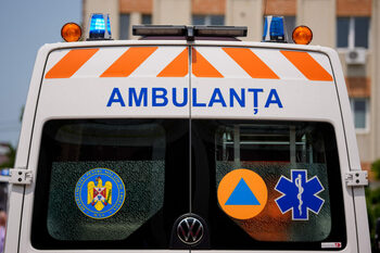 Toxiinfecție alimentară într-o tabără din Bihor. 18 persoane au ajuns la spital