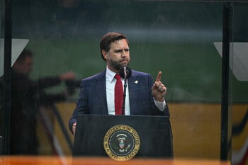 JD Vance va participa luni la întâlnirea cu Zelenski din Biroul Oval