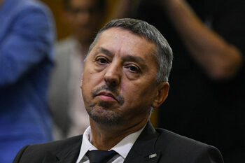 Moțiunea depusă de AUR împotriva ministrului Educației, votată luni în Senat. David anunță că demisioneză dacă (…)