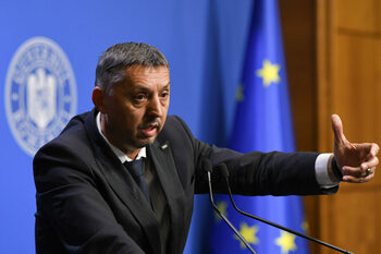 Daniel David: Profesorii trebuie să raporteze cazurile în care un coleg răspândește teorii ale conspirației sau (…)