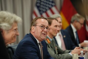 Germania, în fața unor alianțe imprevizibile, avertizează ministrul Apărării