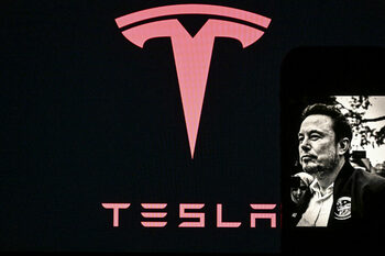 Pleacă Musk de la Tesla? Pachetul de 1 trilion de dolari este decisiv