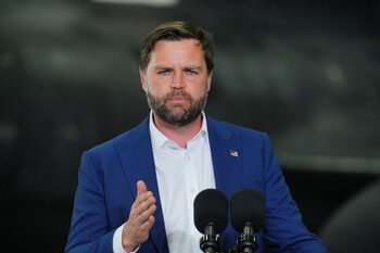 SUA îndeamnă aliații NATO să înceteze achiziționarea de energie din Rusia