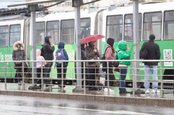 ANM: Trei coduri galbene consecutive. Vreme urâtă până sâmbătă seara