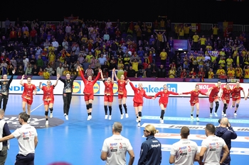 Naționala de handbal feminin a României avansează în faza principală la Campionatul Mondial după victoria cu (…)