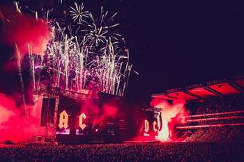 AC/DC a anunţat datele din 2026 pentru turneul său „Power Up” / Luna viitoare se vor împlini 50 de ani de la primul (…)