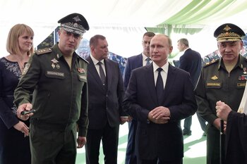 Un fost viceministru rus al apărării condamnat pentru corupţie doreşte să lupte în #Ucraina pentru a scăpa de închisoare
