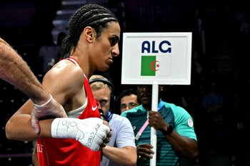 Campioana olimpică Imane Khelif contestă în faţa TAS testele de feminitate ale World Boxing