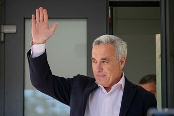 Călin Georgescu, angajat fictiv în Austria pentru a scăpa de control judiciar. Stenogramele care dezvăluie cum s-a (…)