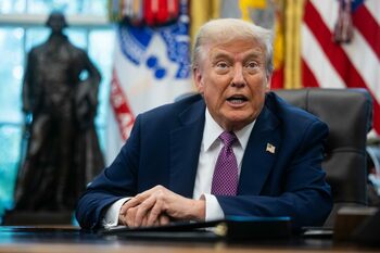 Carlos Alcaraz a reacționat imediat când a aflat că Donald Trump e primul președinte SUA care vine la finala US Open (…)