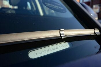 Ce este numărul VIN la o maşină: unde se găseşte şi la ce foloseşte