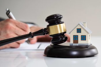 Clauza de uzufruct viager: ce avantaje are și cum îi protejează pe vârstnici la vânzarea casei