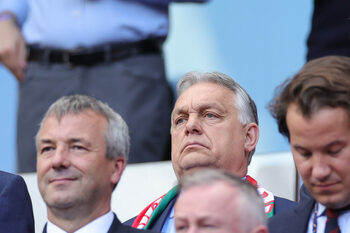 Cu economia pe marginea prăpastiei, Guvernul lui Viktor Orban a găsit bani să construiască un stadion în Croația, (…)