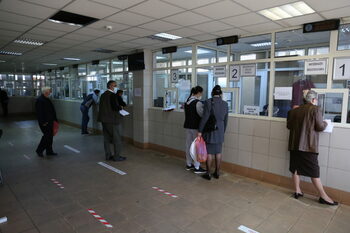 Guvernul vrea să pună popriri pe salariile românilor care au datorii la taxe și impozite