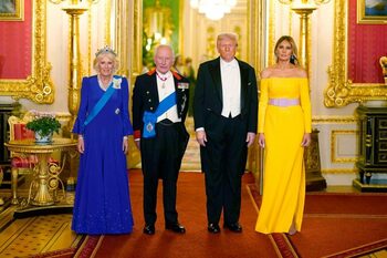 Trump a încălcat din nou protocolul regal: cum l-a pus într-o situație neplăcută pe Regele Charles. Palatul (…)
