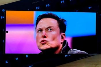 Elon Musk face trimitere la România și cere supărat desființarea UE, după ce platforma X a fost amendată de Uniune