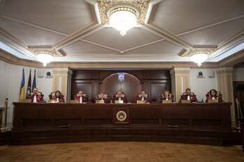 Bolojan spune că bonusurilor de 35.000 de euro aprobate de CCR pentru judecătorii care-și încheie mandatul vor putea (…)