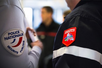 Sediul France Télévisions, la Paris, evacuat în urma unei alerte cu bombă