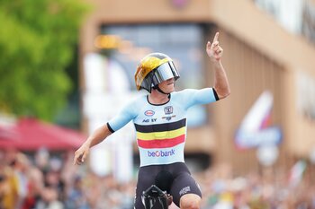 Remco Evenepoel va fi al doilea cel mai bine plătit ciclist din lume după mutarea la Red Bull Bora Hansgrohe