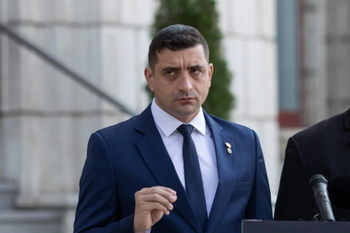 Partidul AUR va depune moțiunea de cenzură pentru demiterea lui Ilie Bolojan, după ce au fost strânse semnaturile (…)