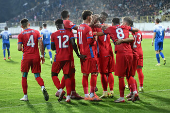 Gigi Becali a dat ordin și s-au făcut pe loc 3 schimbări la pauza meciului Bistrița – FCSB