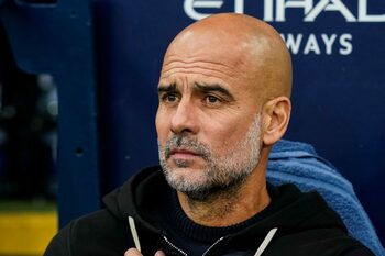 Guardiola, cu lacrimi în ochi la meciul umilitor dintre City și United. Fanii „diavolilor” au fugit din stadion la (…)