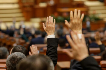 Noul președinte al Autorităţii Electorale Permanente și consiliile de administrație ale TVR și Radio România, votați (…)