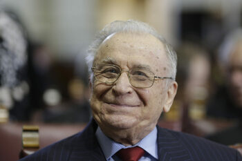 Stadionul s-a dezlănțuit la momentul de reculegere pentru Ion Iliescu! Fanii au huiduit la greu și au…