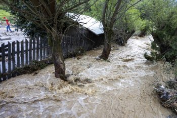 Cod galben de inundaţii pe râuri din judeţele Giurgiu, Ilfov şi Dâmboviţa