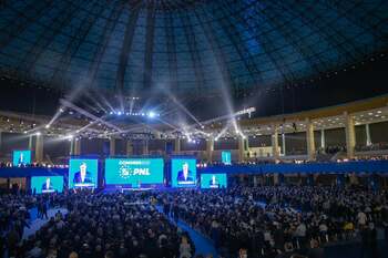 LIVE Președintele Nicușor Dan participă la congresul extraordinar al PNL: „România a trecut printr-un moment (…)