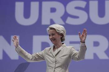 POLITICO: Von der Leyen va supraviețui votului de neîncredere, dar nu va fi lipsit de durere / O moțiune de cenzură (…)