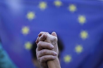 Europa pregătește răspunsul la războiul hibrid al Rusiei – atacuri cibernetice și exerciții militare surpriză