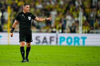 Kovacs, gafă uriașă. A fost salvat de VAR în Champions League