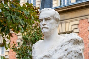 Louis Pasteur și vaccinul său împotriva rabiei – 140 de ani de la triumful științei și al compasiunii