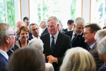 Fostul prim-ministru al Franței, Michel Barnier, își anunță candidatura la alegerile legislative parţiale